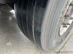 Fruehauf FSR MD4 / Box / Loadlift 2000 kg / Lift axle / ...