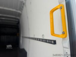 IVECO DAILY 35S18V L4H2 *AUTOMATIK* 176PS AHK CAR-PLAY