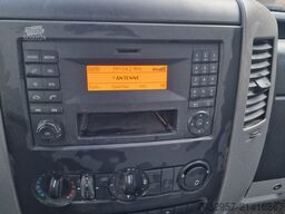 Mercedes-Benz 906BA50