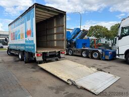 Volvo FM 370 6x2 BOX 8m15 - LIFT + STEERING AXLE - EU...