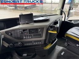 Volvo FH16-750 GLOBETROTTER, 8x4