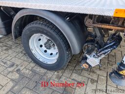 Nissan Cabstar 35.13 NT400 Multitel MS100