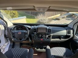 Karmann Mobil Davis 600 Autark-Paket, TV, Alarm