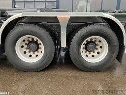 Volvo FMX 540 8x4 Euro 6 Hiab 28 Tonmeter laadkraan