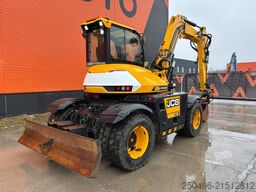 JCB Hydradig 110W 2 BUCKETS / TILTROTATOR / AC / CE...