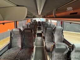 Volvo B8R 9500 4x2 AC / AUXILIARY HEATING / WC / WHEE...