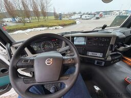 VOLVO FM330