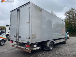 Mercedes-Benz 1523
