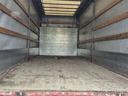 Mercedes-Benz 823 LBW | Radstand 4900 mm | 7.2 m Pritsche Klima | 3 Pedals