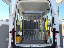 MAN TGE3.140/9Sitzer/lstuhllift-Dholandia/L3H2