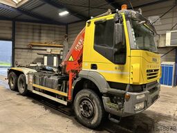 Iveco TRAKKER 350 6x4 HOOKLIFT + CRANE FASSI F120.22 ...