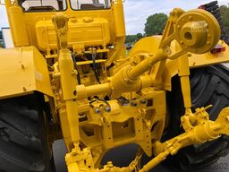 Kirovets K700A V8