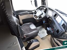MAN TGX 18.520 ADR Retarder Standklima NAVI Spoiler