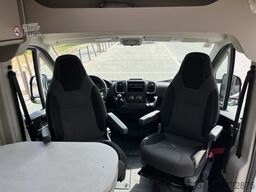 Peugeot Boxer Carado CV600 2025 | Automático | Totalmente equipado