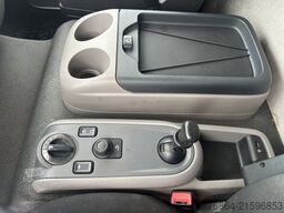 DAF LF 260 KOFFER+LBW