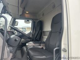 DAF LF 260 KOFFER+LBW