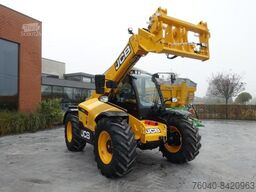 JCB 542/70 Xtra Powershift 6 vitesses 40 K