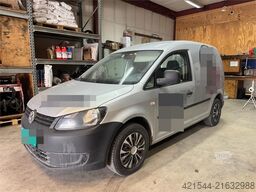 Volkswagen Caddy TDI Van – 2 sets of tires