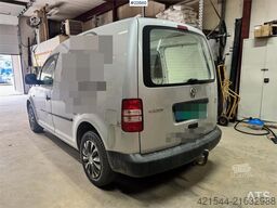 Volkswagen Caddy TDI Van – 2 sets of tires