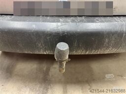 Volkswagen Caddy TDI Van – 2 sets of tires