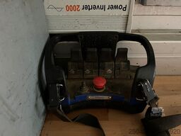 Renault D12 4x2  WORKSHOP ON WHEELS / FASSI M30A.13 / B...