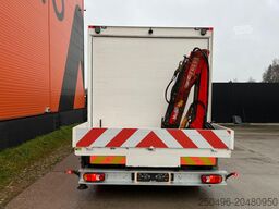 Renault D12 4x2 WORKSHOP ON WHEELS / FASSI M30A.13 / B...