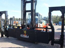 Kalmar DC 13.6-600 empty container handler