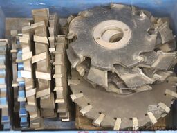 AzzolaTrucks srl AzzolaTrucks srl AzzolaTrucks srl