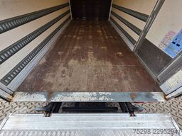 MERCEDES-BENZ Atego 818 | Totwinkelkamera | Ladebordwand