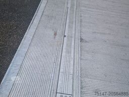 FUSO Canter 7C18 3-Sitzer Klima Ladebordwand