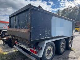 Maur Triple-axle trailer – Requires repairs