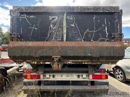Maur Triple-axle trailer – Requires repairs