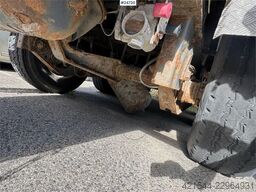 Maur Triple-axle trailer – Requires repairs