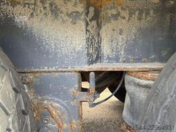 Maur Triple-axle trailer – Requires repairs