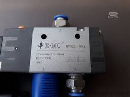 Baco Trucks & Trading B.V. Baco Trucks & Trading B.V. Baco Trucks & Trading B.V.