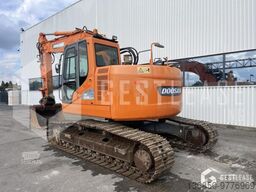Doosan DX235LC