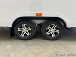 Uniwagen Gastro Verkaufsanhänger