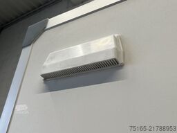 Blyss F2736HTD Rampe Seitentür Kofferanhänger