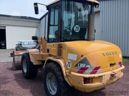 VOLVO L30B Pro 4x4 inkl. Schaufel & Gabel