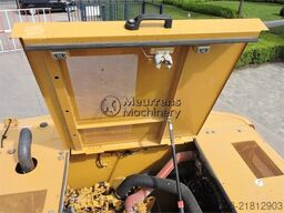 CATERPILLAR 320GC