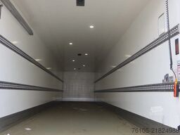 MAN TGM 15.290 Trekker + Heiwo city trailer geisole...