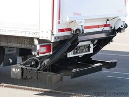 SCHMITZ CARGOBULL SKO SBO 18 / LBW BÄR 2000 kg /ROLLTOR / 3 x ZURR