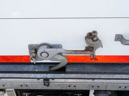 SCHMITZ CARGOBULL SKO SBO 18 / LBW BÄR 2000 kg /ROLLTOR / 3 x ZURR