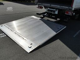 SCHMITZ CARGOBULL SKO SBO 18 / LBW BÄR 2000 kg /ROLLTOR / 3 x ZURR