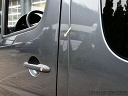 MERCEDES-BENZ Sprinter 316 CDI Kombi L2H2 9-Sitze Navigation