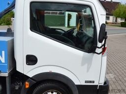 NISSAN Capstar 35.13 / Ruthmann Pickup 110 / AH 11 m