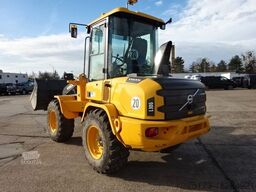 VOLVO L30G Radlader 4x4 ALLRAD