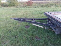 Langendorf 3 Achser  Anhänger 9,4m Aufbau