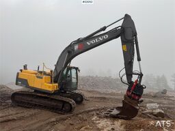 Volvo EC 220 DL w/ rototilt, tooth tray and GPS.