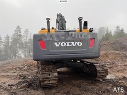 Volvo EC 220 DL w/ rototilt, tooth tray and GPS.